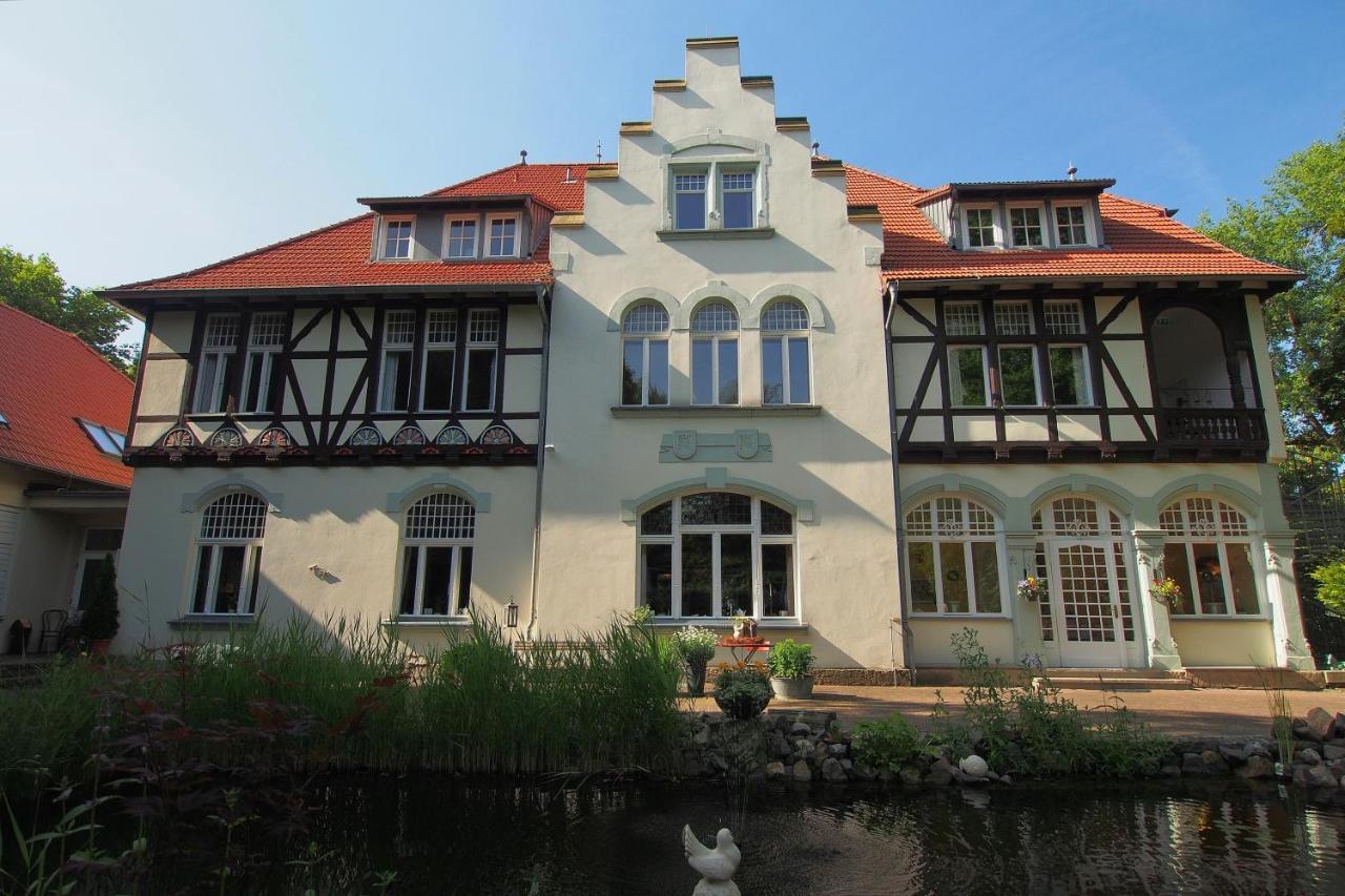 Hotel Schlossvilla Derenburg Exteriör bild